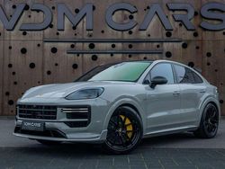 Grijs Gebruikt 2024 Porsche Cayenne Turbo E-Hybrid SUV | € 204.900