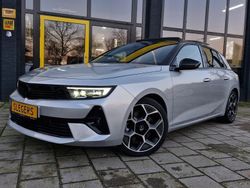 Grijs Gebruikt 2023 Opel Astra Ultimate Hatchback | € 29.950 (Eerlijke prijs)