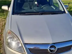 Gebruikt 2010 Opel Zafira Innovation MPV | € 3.950 (Eerlijke prijs)