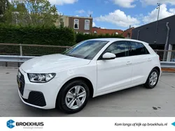 Wit Gebruikt 2023 Audi A1 Proline Hatchback | € 25.995 (Eerlijke prijs)