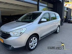 Grijs, metallic lak Gebruikt 2013 Dacia Lodgy Prestige MPV | € 5.999 (Eerlijke prijs)