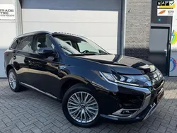 Zwart Gebruikt 2021 Mitsubishi Outlander Intense+ SUV | € 18.450 (Super prijs)