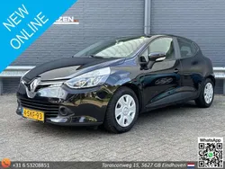 Zwart Gebruikt 2013 Renault Clio IV Expression Hatchback | € 4.350 (Eerlijke prijs)