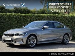 Grijs Gebruikt 2022 BMW 318 Efficient Dynamics Sedan | € 34.895 (Eerlijke prijs)