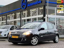 Zwart Gebruikt 2012 Renault Clio R.S. Hatchback | € 3.500 (Eerlijke prijs)