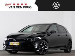 Zwart Gebruikt 2023 VW Golf VIII R-line Hatchback | € 25.490 (Goede deal)