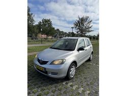 Grijs Gebruikt 2005 Mazda 2 MPV | € 1.450 (Eerlijke prijs)