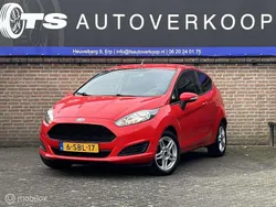 Rood Gebruikt 2013 Ford Fiesta Style Hatchback | € 4.445 (Goede deal)