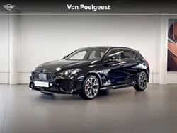 Black sapphire metallic Gebruikt 2025 BMW 120 M Sport Hatchback | € 49.900 (Eerlijke prijs)
