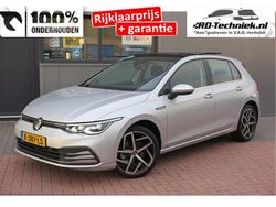 Grijs Gebruikt 2021 VW Golf VIII Edition Hatchback | € 25.449 (Goede deal)