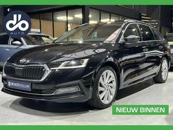 Zwart Gebruikt 2021 Skoda Octavia Style Stationwagen | € 19.434