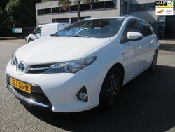 Wit Gebruikt 2014 Toyota Auris Hybrid Hatchback | € 12.499 (Goede deal)