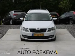 Wit Gebruikt 2015 Skoda Octavia Business Line Stationwagen | € 11.688 (Iets duurder)