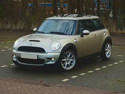 Grijs Gebruikt 2006 Mini Cooper Hatchback | € 4.000 (Eerlijke prijs)