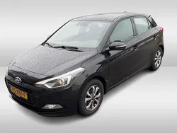Zwart Gebruikt 2018 Hyundai i20 Comfort Hatchback | € 10.999 (Eerlijke prijs)