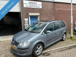 Grijs Gebruikt 2009 VW Touran Trendline MPV | € 3.249 (Eerlijke prijs)