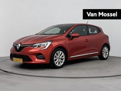 Vlamrood nnp Gebruikt 2020 Renault Clio V Zen Hatchback | € 12.940 (Eerlijke prijs)