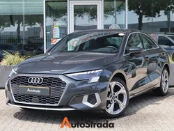 Grijs, metallic lak Gebruikt 2021 Audi A3 e-tron Edition .1 Hatchback | € 25.900 (Super prijs)