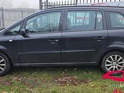 Zwart Gebruikt 2007 Opel Zafira MPV | € 1.500 (Goede deal)