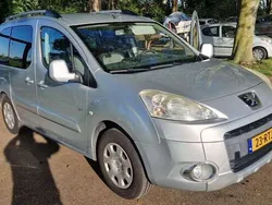 Zilver Gebruikt 2011 Peugeot Partner MPV | € 6.750