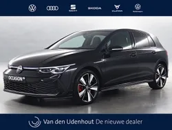 Zwart, metallic lak Gebruikt 2022 VW Golf VIII GTE Hatchback | € 29.740 (Eerlijke prijs)