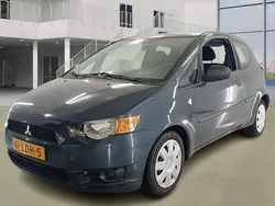 Grijs Gebruikt 2010 Mitsubishi Colt Edition Hatchback | € 3.245 (Goede deal)