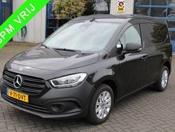 Zwart Gebruikt 2022 Mercedes Citan 110 Van | € 20.950 (Iets duurder)