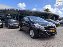 Zwart Gebruikt 2017 Peugeot 208 Access Hatchback | € 5.999 (Eerlijke prijs)