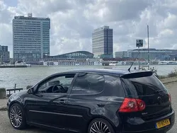 Zwart Gebruikt 2005 VW Golf V Hatchback | € 1.000 (Goede deal)