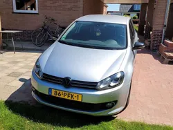 Zilver Gebruikt 2011 VW Golf VI Highline Hatchback | € 8.500 (Duur)