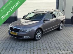 Grijs Gebruikt 2010 Skoda Superb Business Line Stationwagen | € 4.995 (Super prijs)