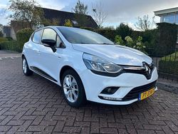 Wit Gebruikt 2017 Renault Clio IV Life Hatchback | € 8.150 (Goede deal)