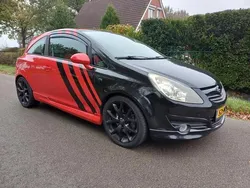 Rood Gebruikt 2009 Opel Corsa Coupé | € 4.950 (Eerlijke prijs)