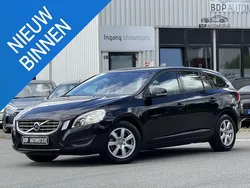 Zwart Gebruikt 2012 Volvo V60 Kinetic Stationwagen | € 7.450 (Eerlijke prijs)