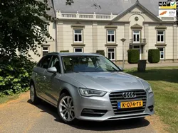 Grijs Gebruikt 2015 Audi A3 Attraction Hatchback | € 12.750 (Eerlijke prijs)