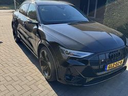 Zwart Gebruikt 2021 Audi e-tron SUV | € 39.000 (Goede deal)