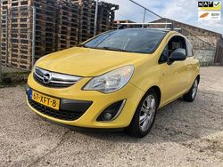 Geel Gebruikt 2012 Opel Corsa Cosmo Hatchback | € 2.499 (Eerlijke prijs)