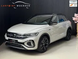 Grijs, metallic lak Gebruikt 2024 VW T-Roc Beats SUV | € 38.990 (Duur)