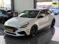 Wit Gebruikt 2021 Hyundai i30 Hatchback | € 31.450 (Eerlijke prijs)