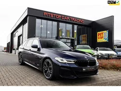 Blauw Gebruikt 2021 BMW 530 Executive Stationwagen | € 34.750 (Eerlijke prijs)