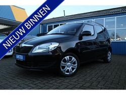 Zwart Gebruikt 2011 Skoda Roomster Plus Edition Stationwagen | € 5.444 (Eerlijke prijs)