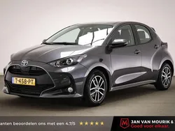 Grijs Gebruikt 2023 Toyota Yaris Hybrid Active Hatchback | € 21.450 (Eerlijke prijs)