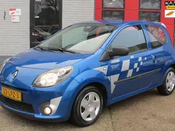 Blauw, metallic lak Gebruikt 2010 Renault Twingo Authentique Hatchback | € 2.850 (Eerlijke prijs)