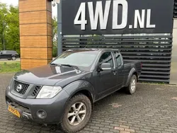 Grijs Gebruikt 2014 Nissan Navara Pickup | € 7.750