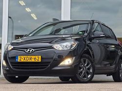 Zwart Gebruikt 2015 Hyundai i20 GO! Hatchback | € 6.444 (Eerlijke prijs)