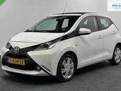 Wit Gebruikt 2014 Toyota Aygo X-clusiv Hatchback | € 5.500 (Eerlijke prijs)