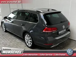 Grijs Gebruikt 2020 VW Golf VIII Highline Sedan | € 24.778 (Eerlijke prijs)