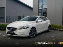 Wit Gebruikt 2013 Volvo V40 Hatchback | € 8.450 (Eerlijke prijs)