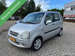 Grijs Gebruikt 2002 Opel Agila Elegance Hatchback | € 990 (Eerlijke prijs)