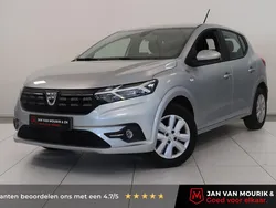 Grijs Gebruikt 2022 Dacia Sandero Comfort Hatchback | € 16.735 (Eerlijke prijs)